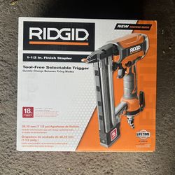 Ridgid 1 - 1/2 Inch, Finish Stapler