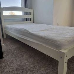 Twin Bed with mattress - Wood Frame and Headboard
