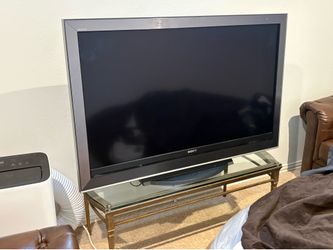 3 x Sony Bravia 52” LCD HDTV (Model KDL-52W3000)