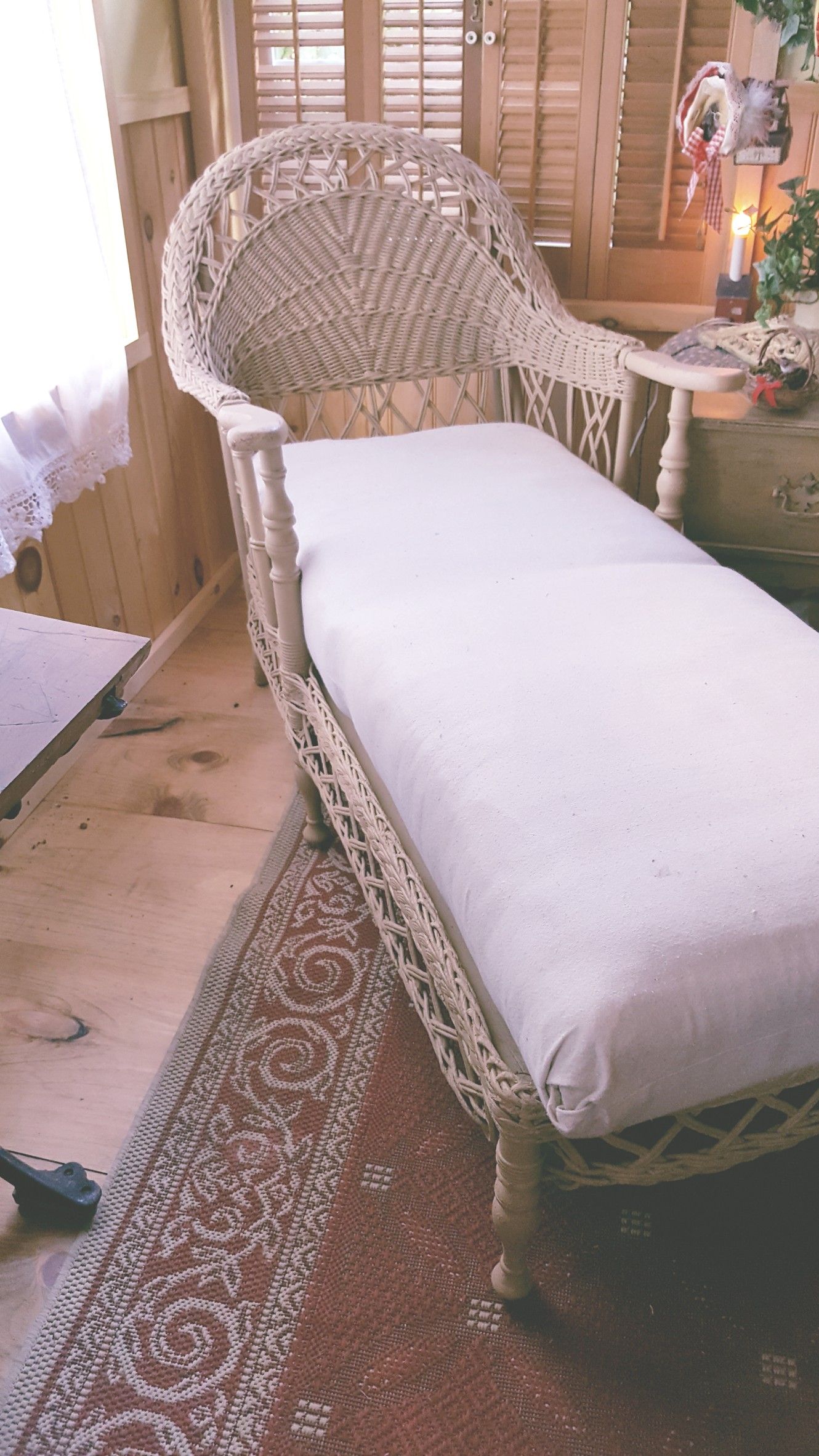 Antique Wicker Chair Chaise Lounge