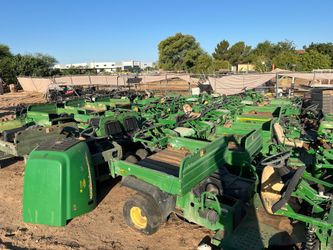 John Deere gator
