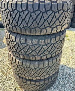 35x12.50/18 Nitto Tires Con 80% de Vida Las 4