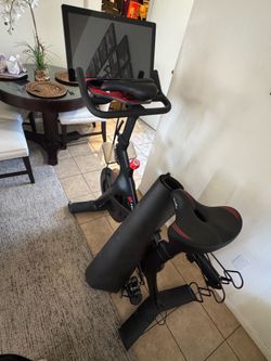 Peloton cross training bike