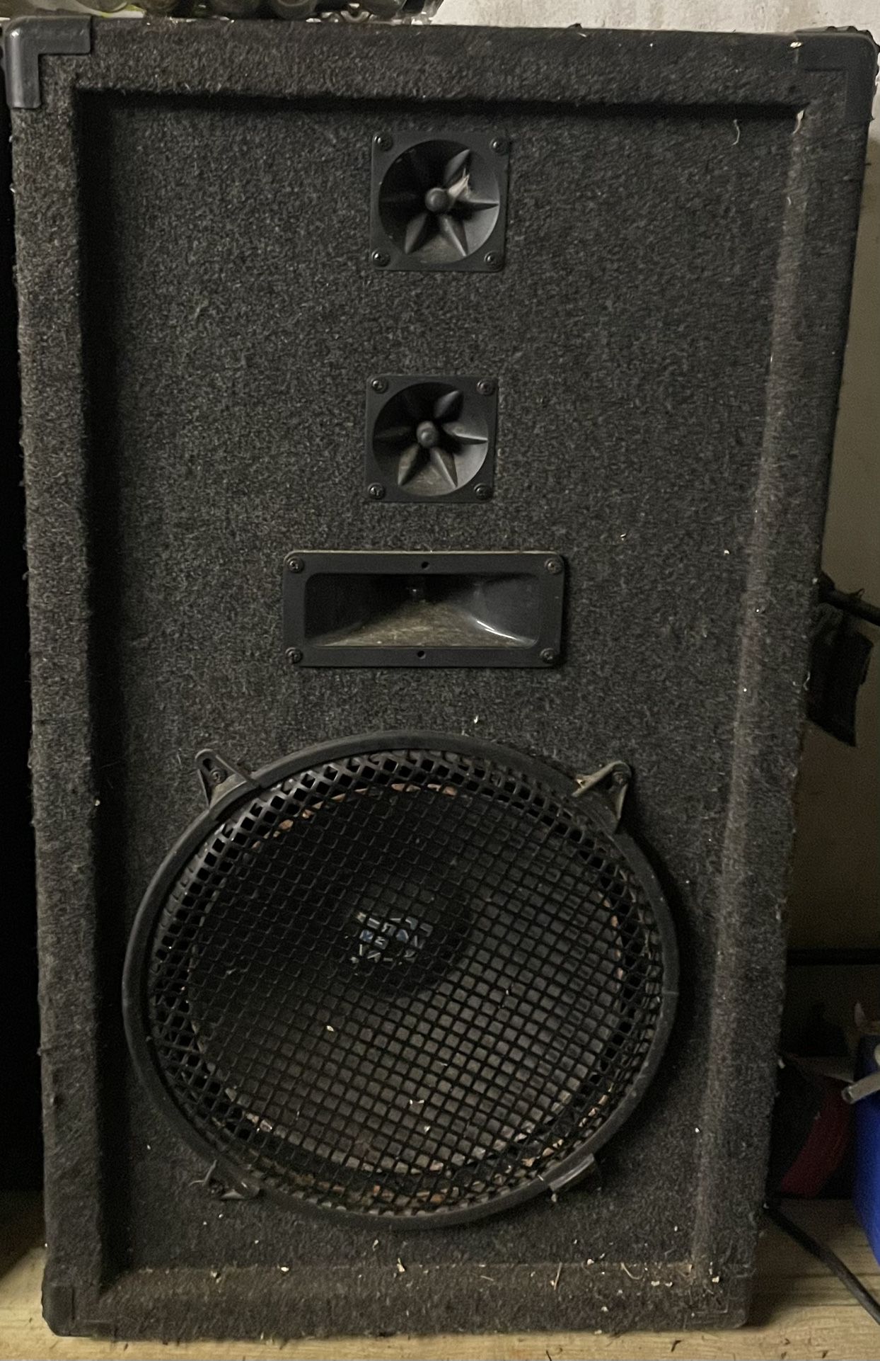 3 Same Size Subwoofers & 1 Larger Subwoofer