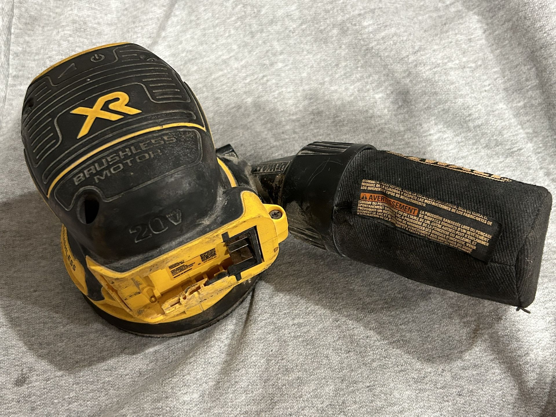 Dewalt 20 Volts Brushless Sander
