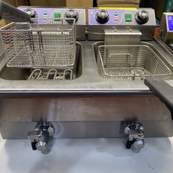 BRAND NEW Professional Stainless Steel 20L Electric Countertop Deep Fryer with Drain And TwoTanks