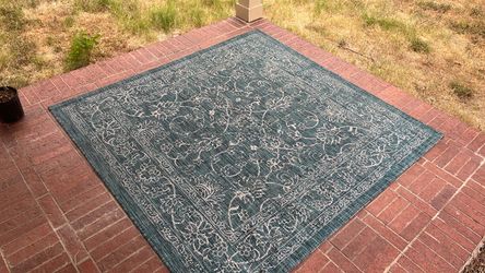 Outdoor carpet blue