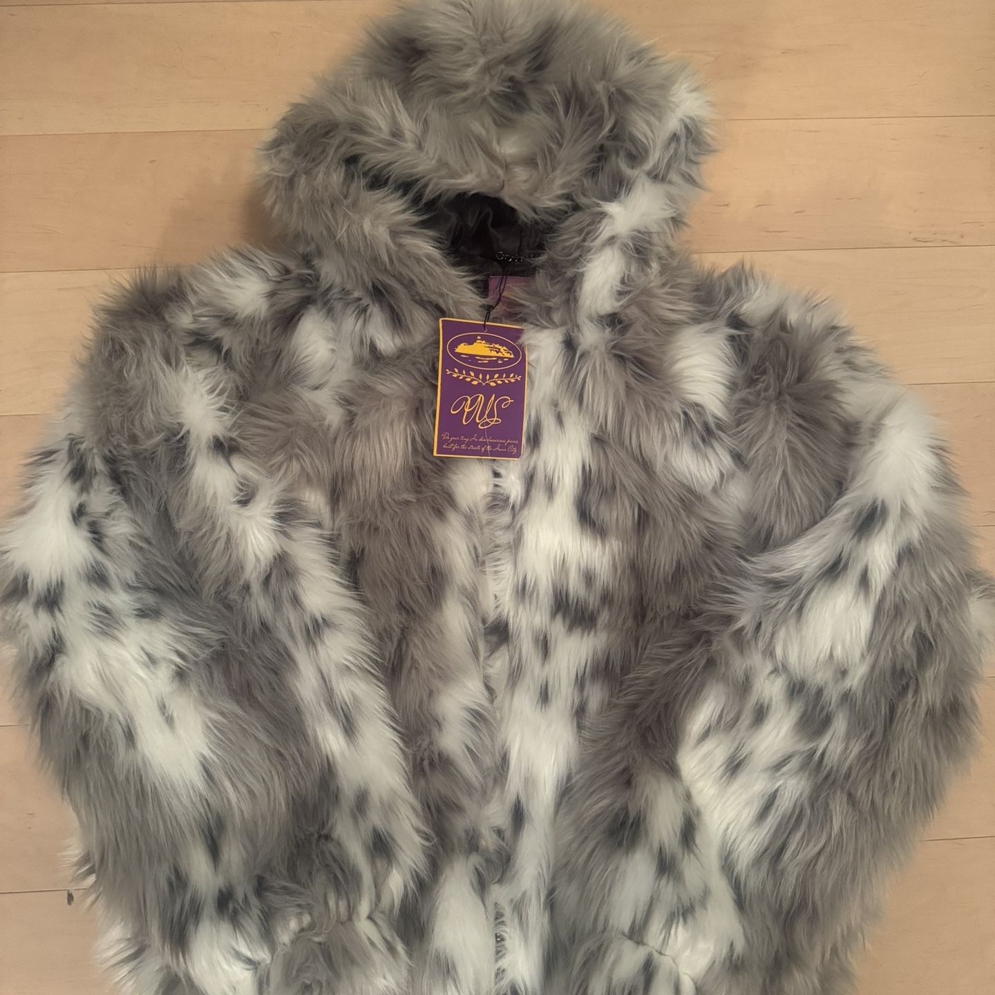 Corteiz Fur Jacket for Sale in Los Angeles, CA - OfferUp