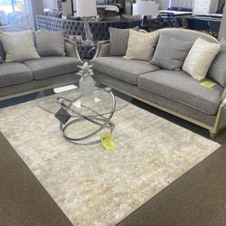 Traditional Style Sofa Set