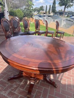 6 Chairs Dinning Table