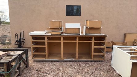 Free-cabinets