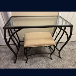 Vanity/Desk With Stool/Seat