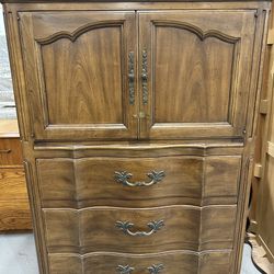 Vintage John Widdicomb Triple Dresser And Chest Of Drawers