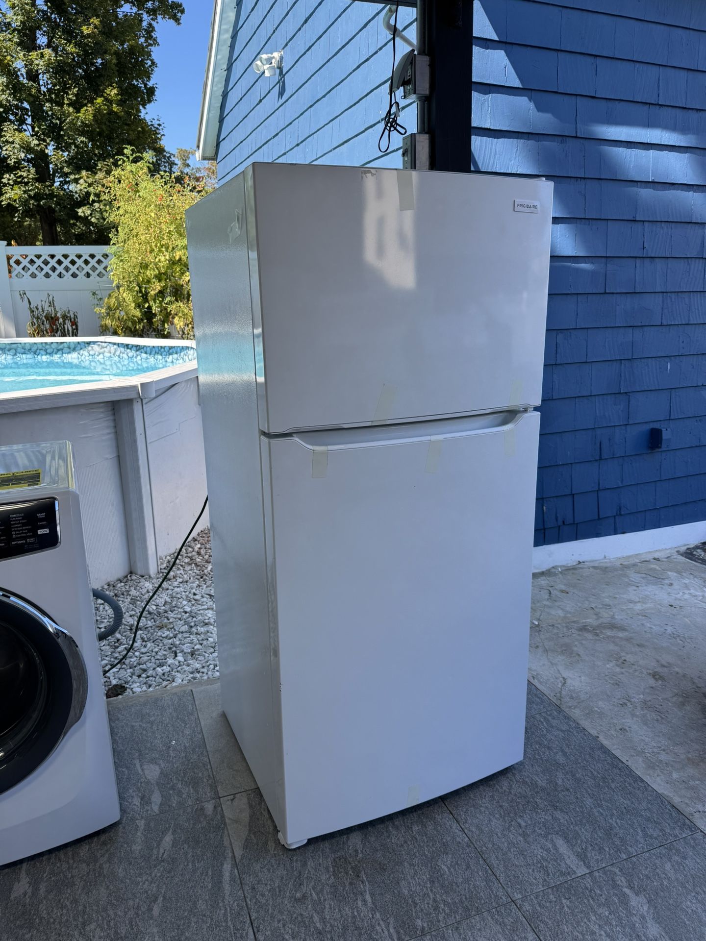 Frigidaire Refrigerator 30 X 66 Like New One Receipt For 90 Days Warranty 