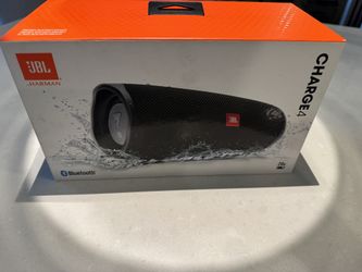 JBL Charge 4 - Waterproof Portable Bluetooth Speaker - Black