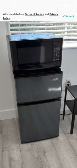 Mini fridge and microwave