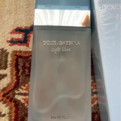 Dolice&Gabbana light blue perfume