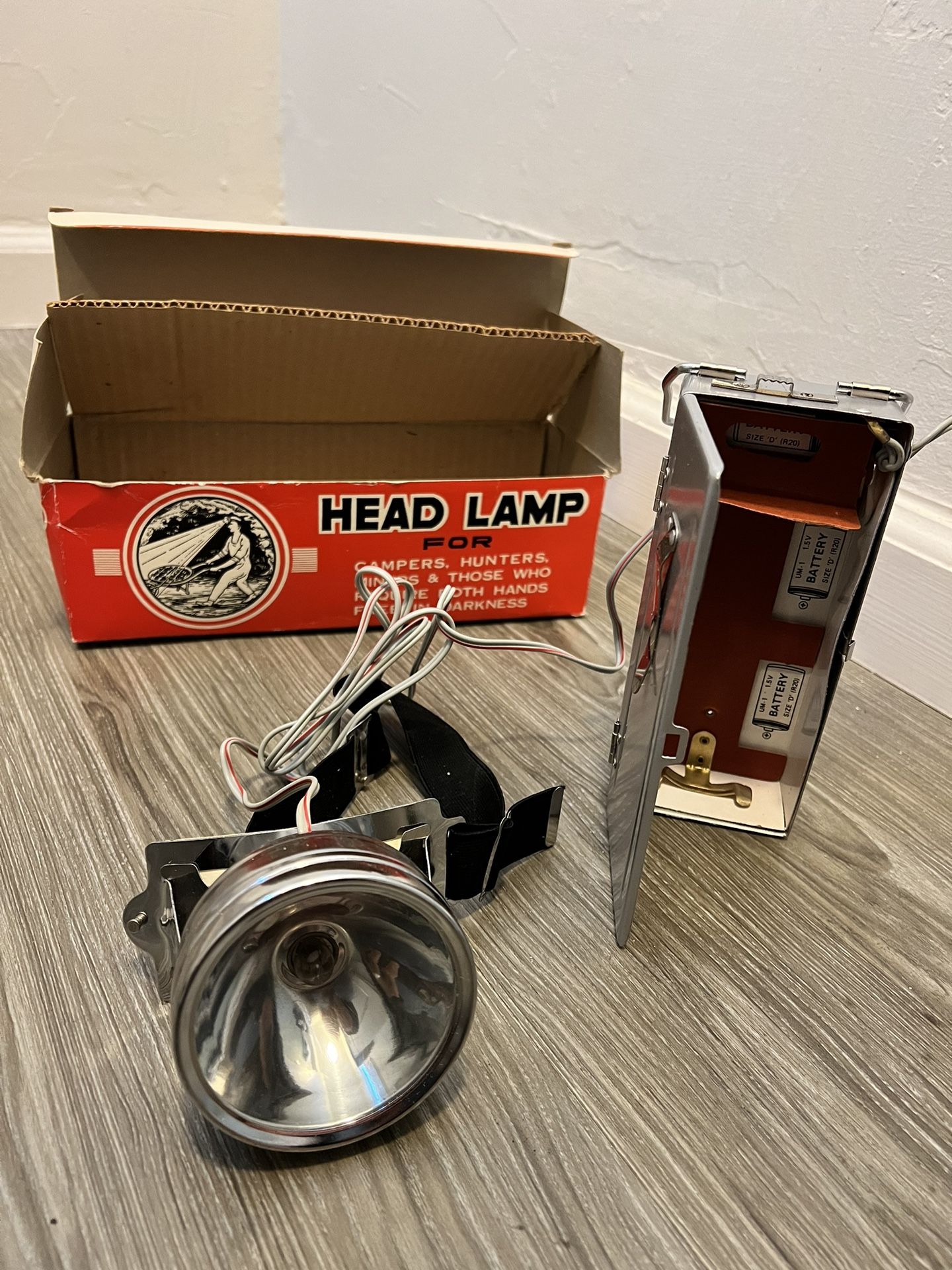 Sunlight Master Head Lamp Antique Vintage Collectors No. S-6702.
