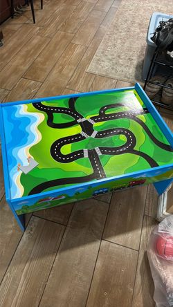 Play table