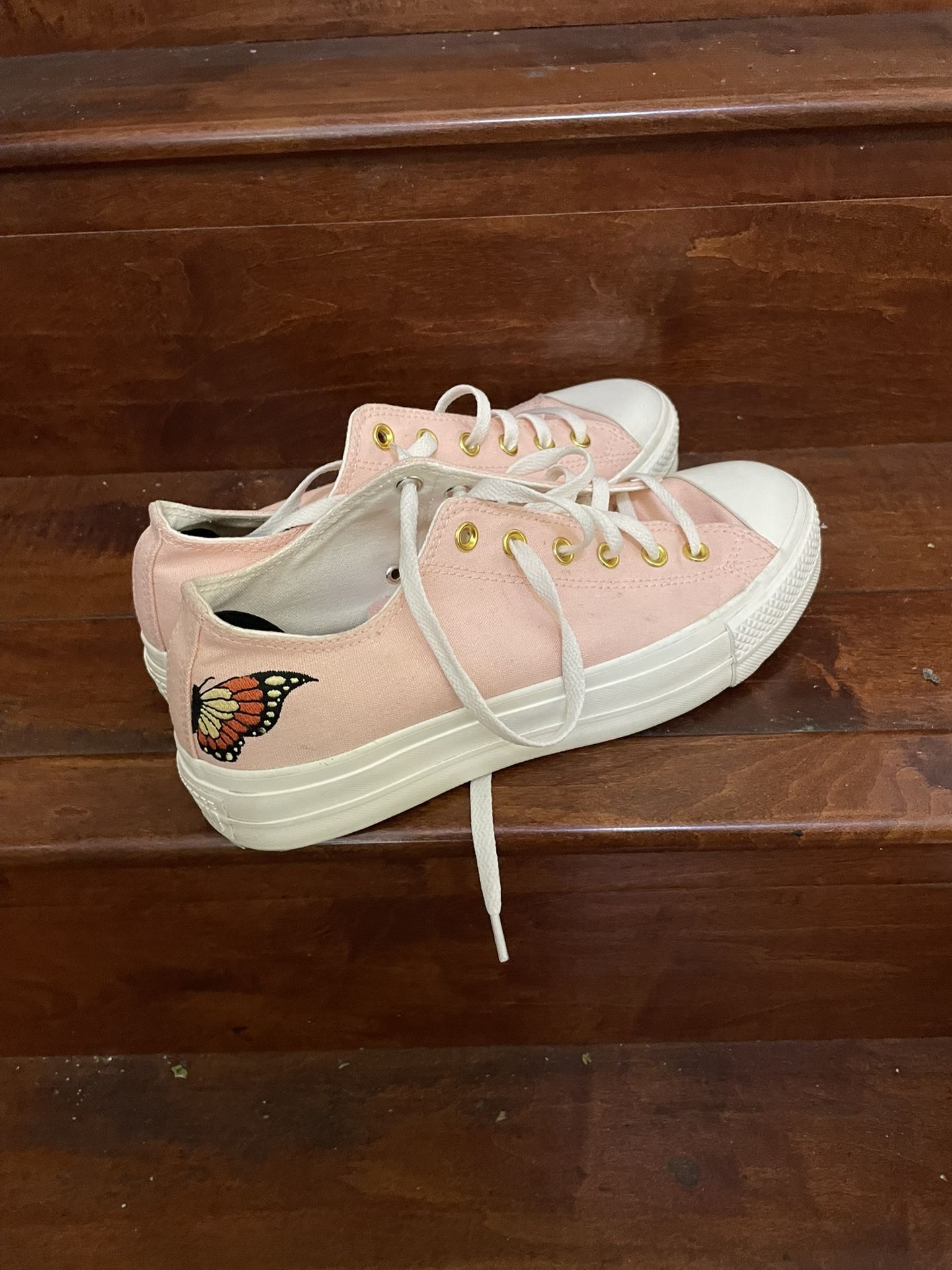 Converse All Star Low Top Pink Butterfly Embroidery 9.5 Men 11W Vietnam