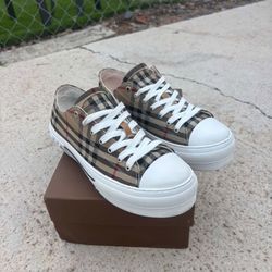 Burberry Shoes