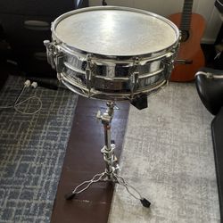 Snare Drum With Drum Box And Stand