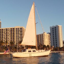 Beautiful Liveaboard 36'3" Sailboat or TRADE!