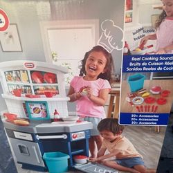Little Tikes Play Kitchen