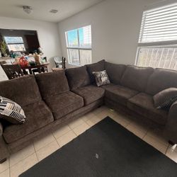 Brown Sectional & Pillows 