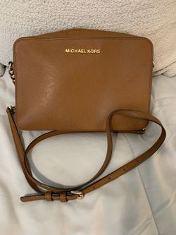 Michael Kors Cross body