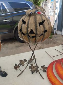Halloween yard art