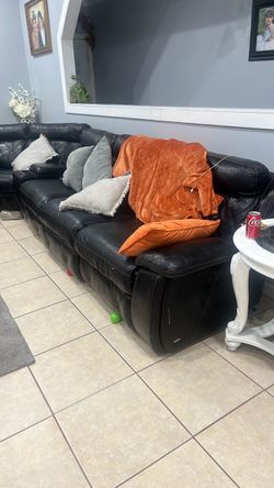 Black Leather Recliner Sofa