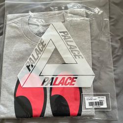 Palace T-Shirt Size Small