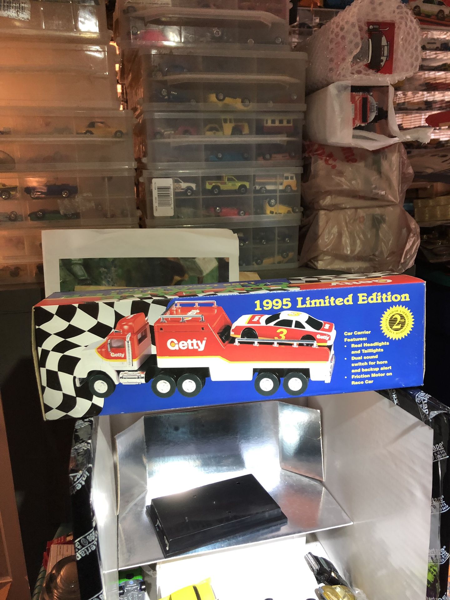 1095 Getty toy collectible truck