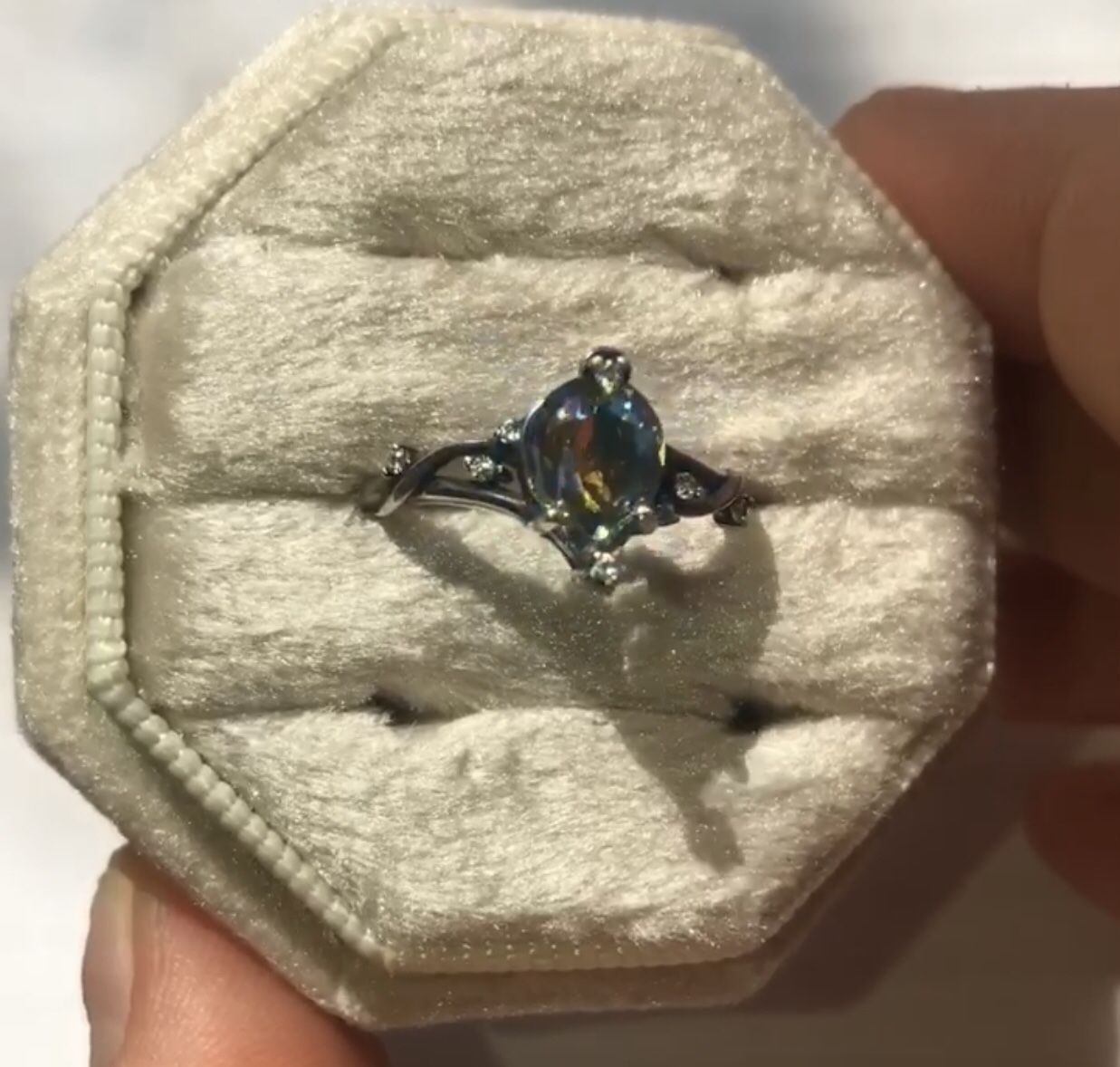 Women’s Ring Real