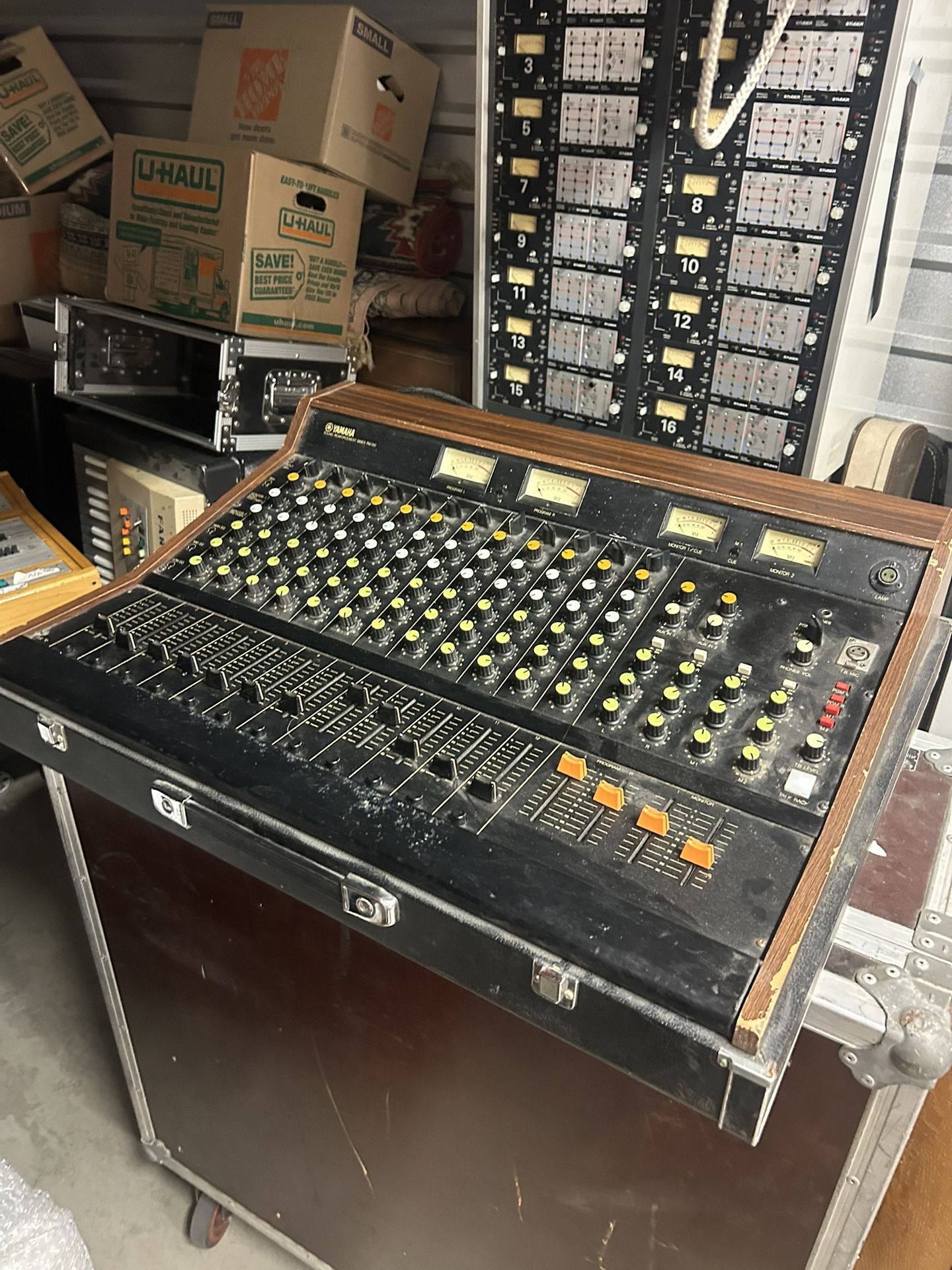 Yamaha PM700 Vintage 12 Ch Mixer