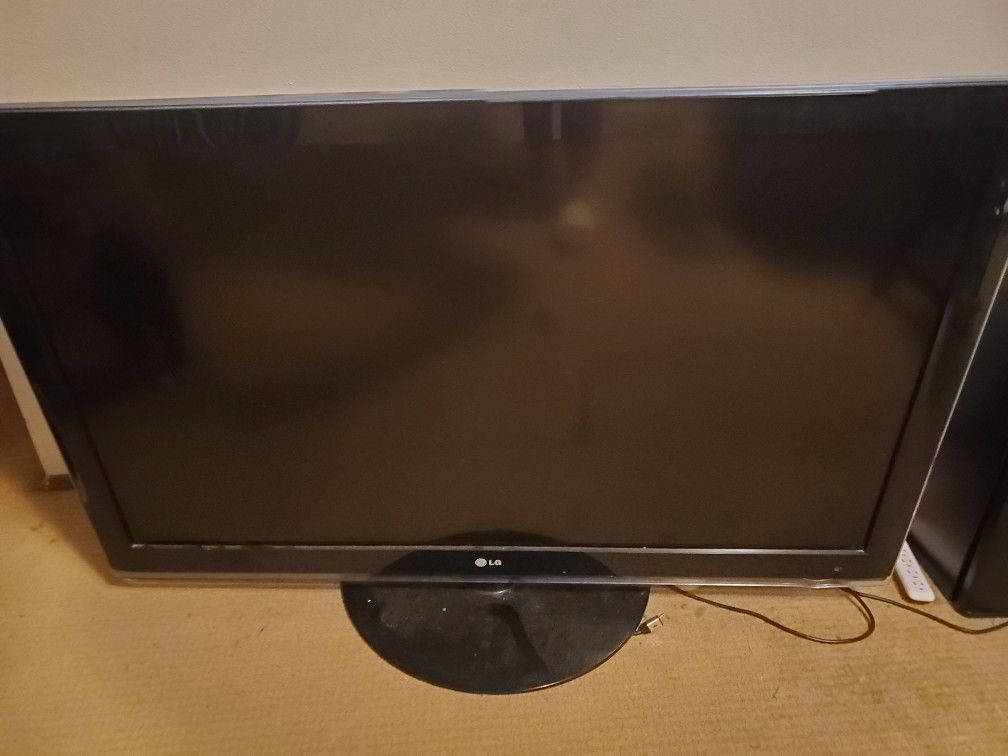 LG 55inch HD 1080p Flat-screen TV