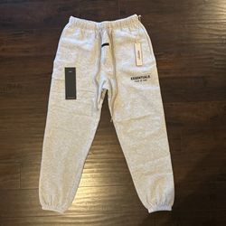 Fear Of God Essentials Fleece Essential Sweatpants “Light Heather Grey”