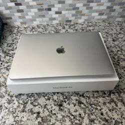 Mac book air M1