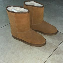 Alpine Design Women’s Tan Boots, Size 9