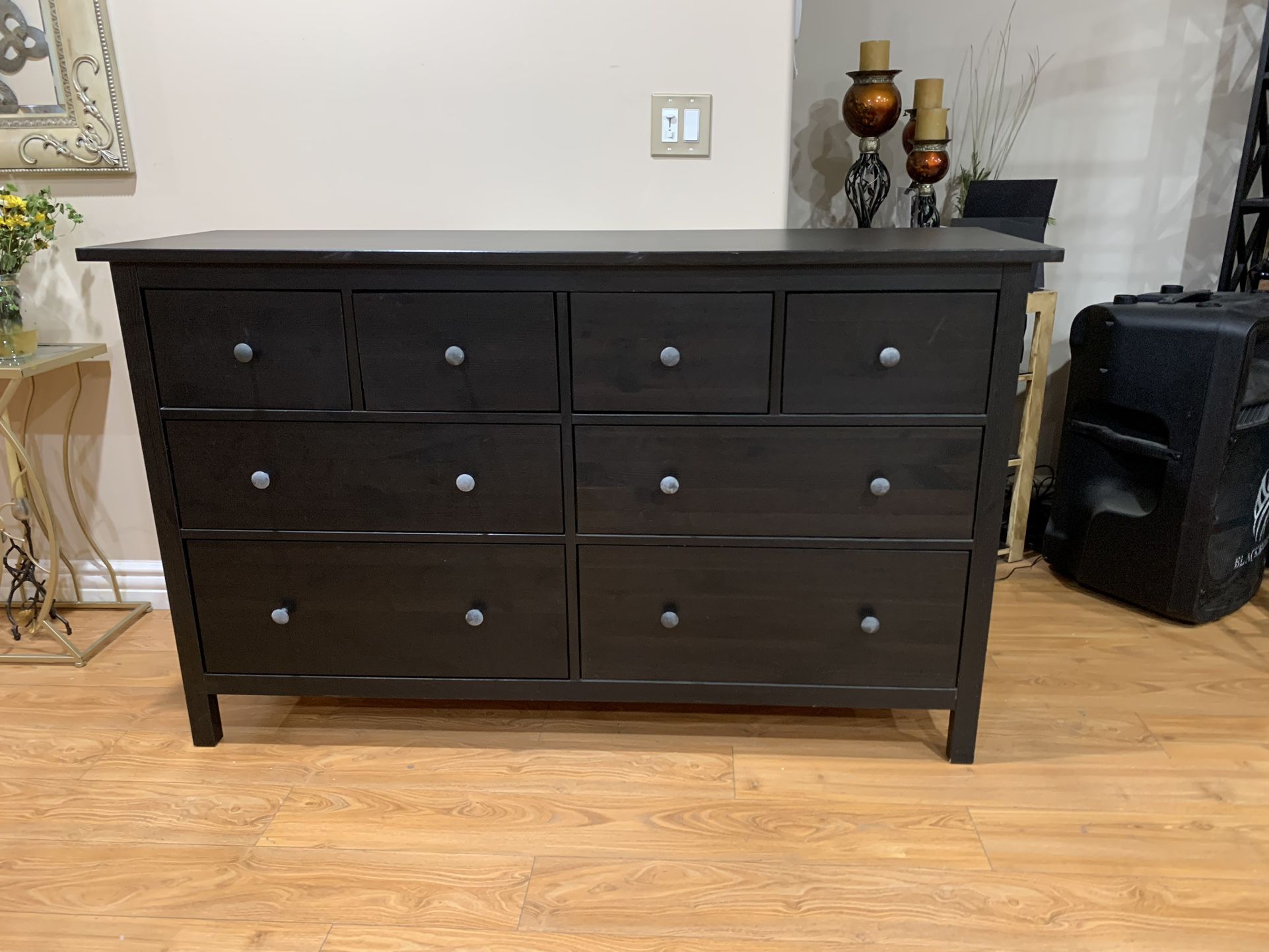 Ikea Dresser ( Delivery Is Available)
