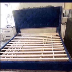 King Bed  Frame$ 400