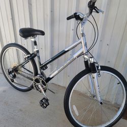 Like New 21 Speed Mongoose Women’s Bike