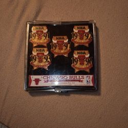 Chicago Bulls World Champions Commemorative Pin Set /5000