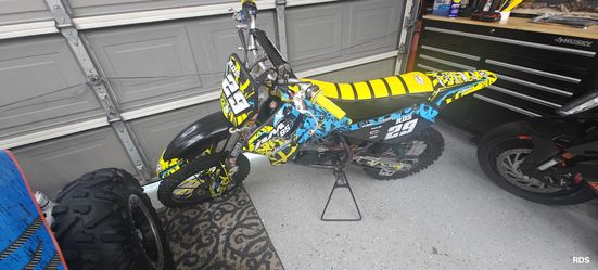 Suzuki RM85 2 Stroke
