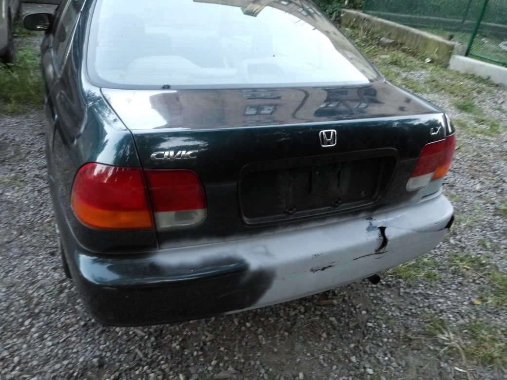 96 Honda Civic fourdoor sedan LX *partout only* for Sale in Bronxville