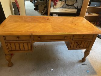 Beautiful Solid Oak Desk