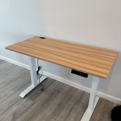 Standing desk