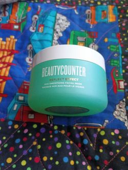 Beautycounter Reflect Effect AHA Smoothing Facial Mask