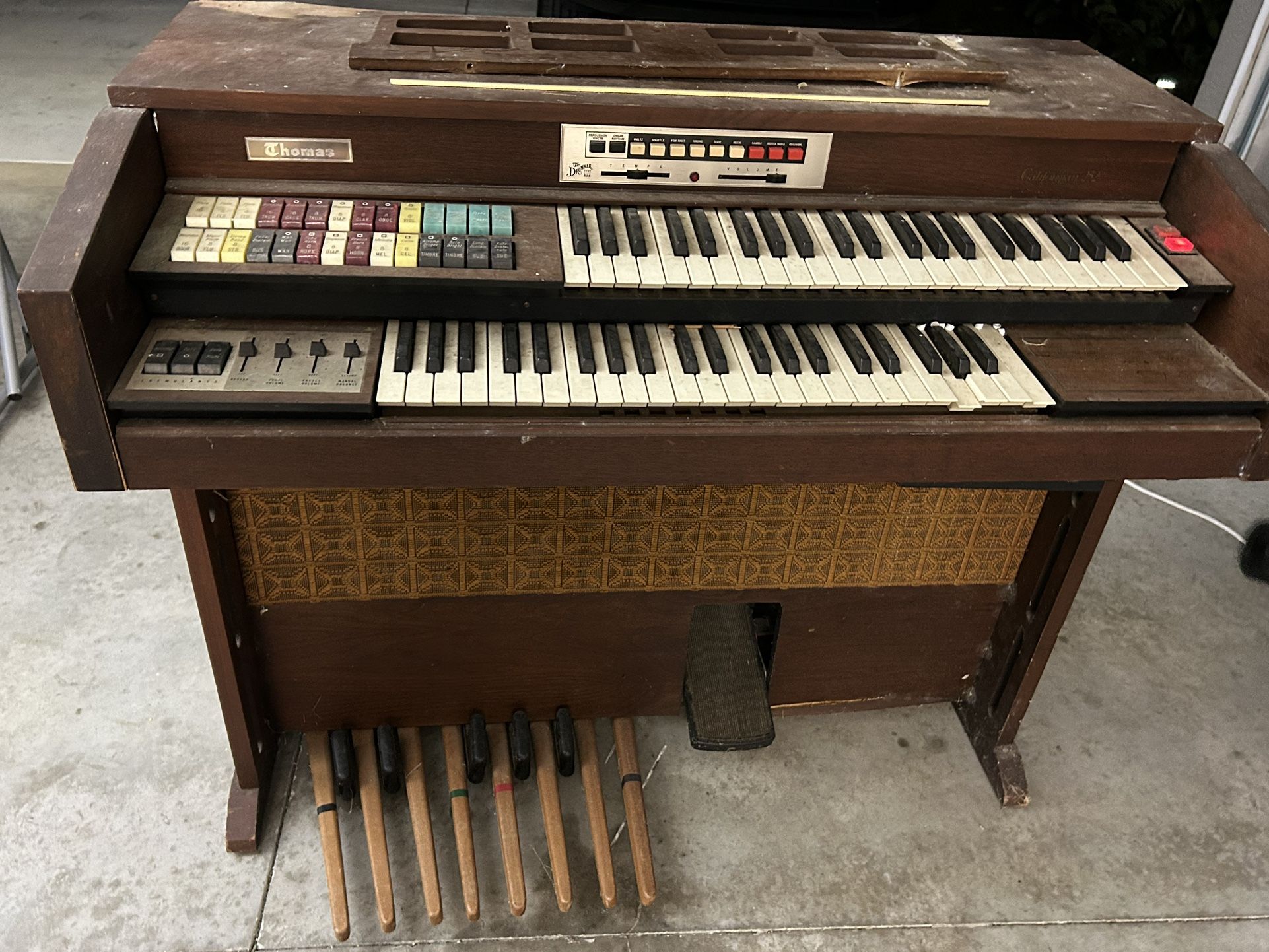 Vintage Organ Thomas California 252